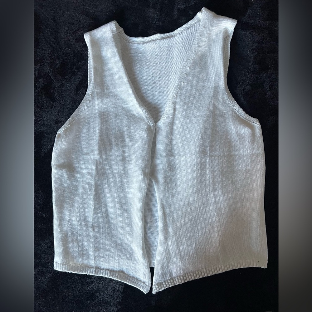 White Sleeveless Knit Vest